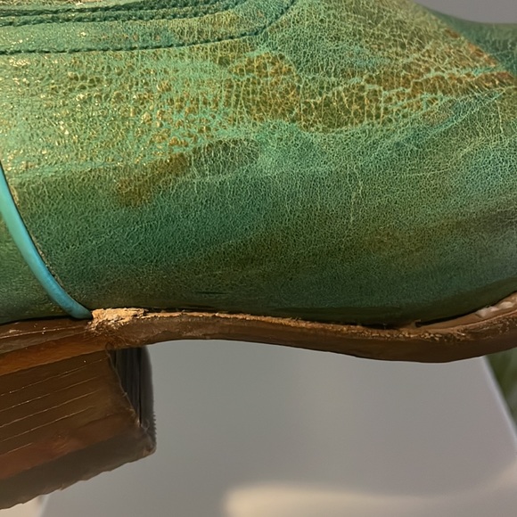 Vegabond Boot Co. The Kingman Turquoise Snip Toe Boot - Picture 14 of 17
